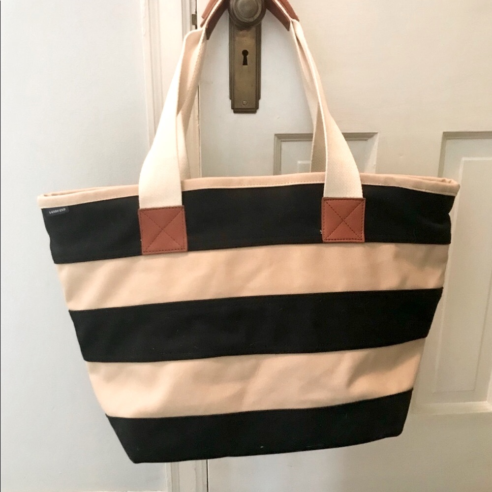 LANDS’ END B/W/TAN STRIPED CANVAS TOTE BAG